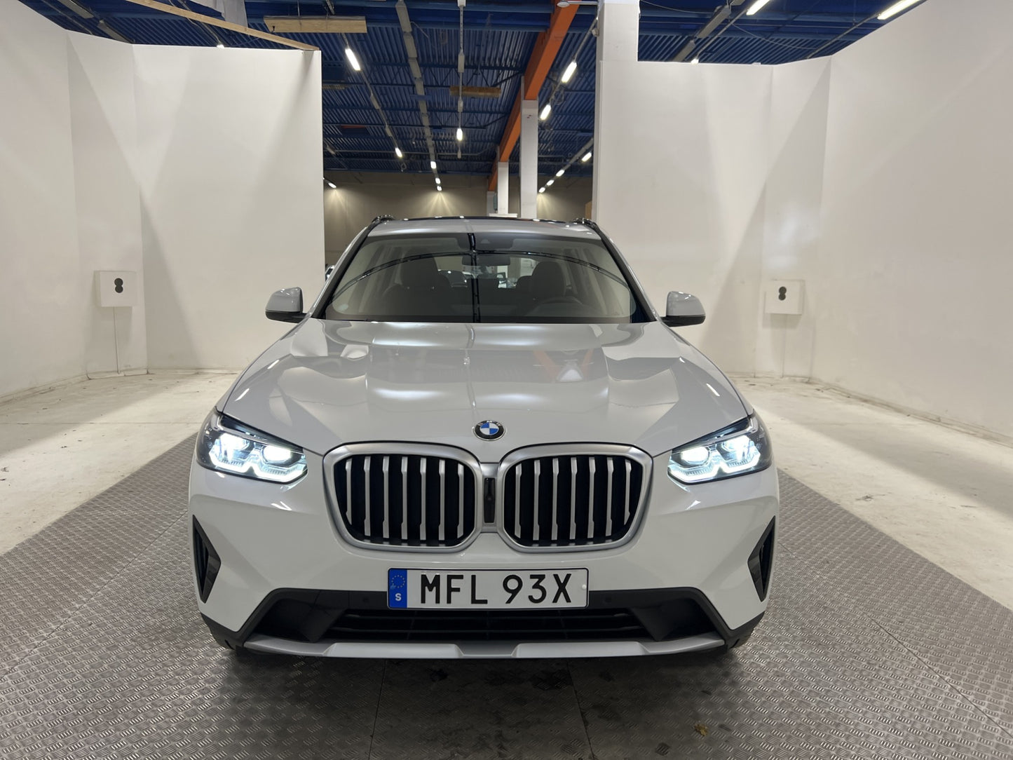 BMW X3 xDrive20i 184hk Pano 360° Skinn Driving-Assist Drag