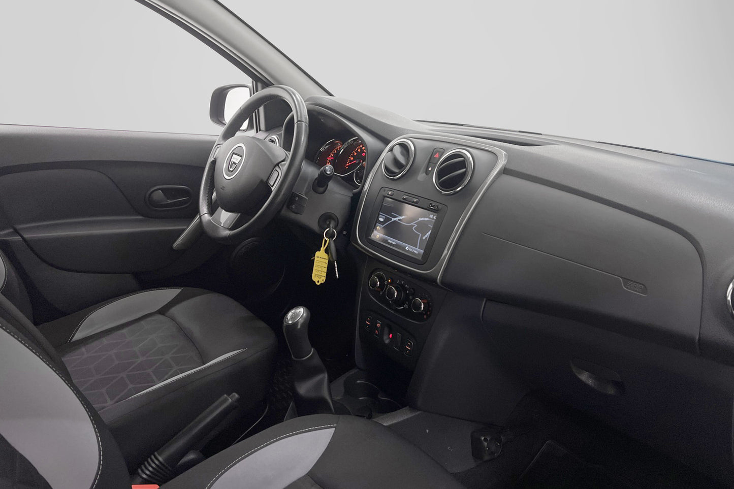 Dacia Sandero Stepway 0.9 TCe 90hk Prestige Värmare Navi PDC