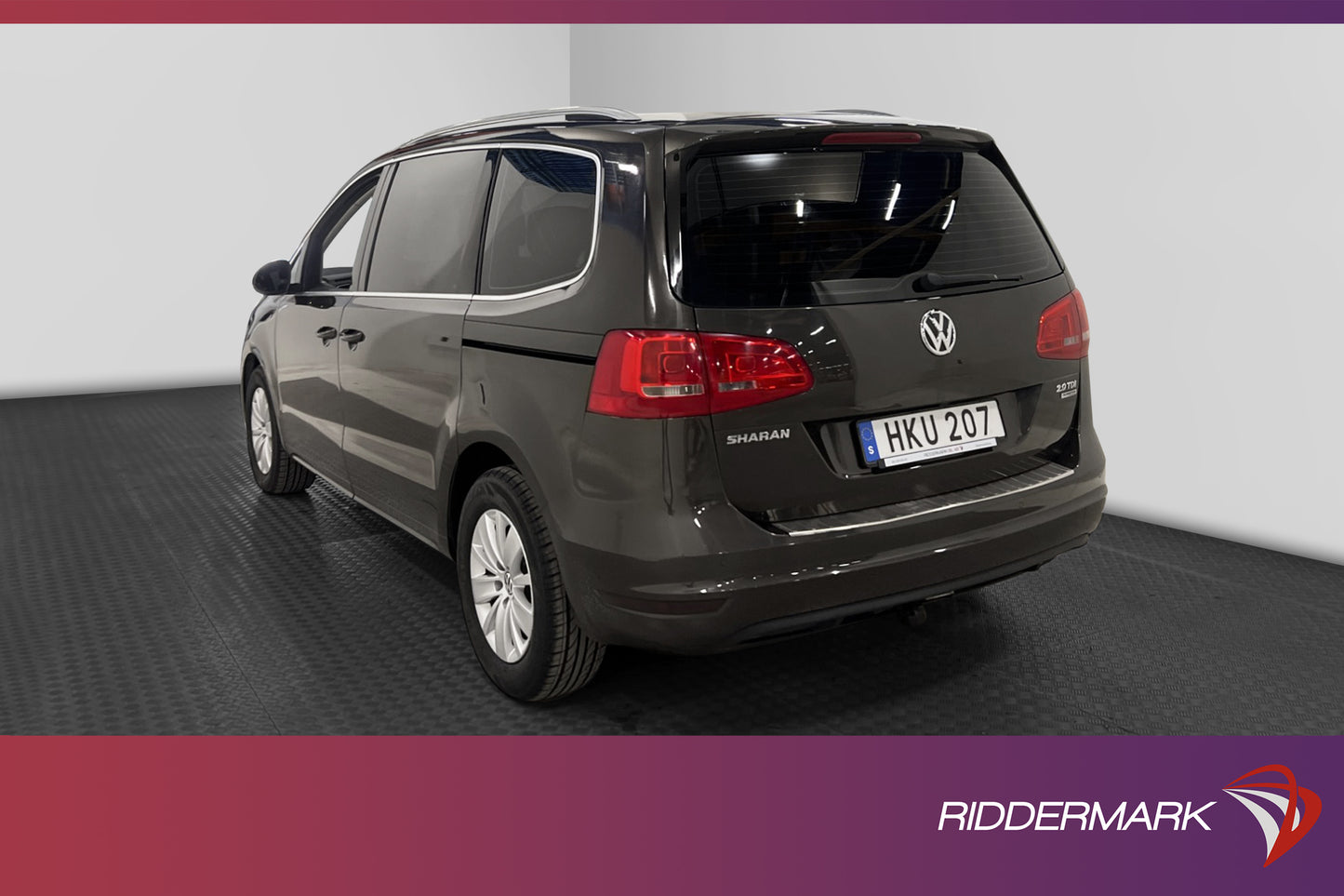 Volkswagen Sharan 2.0 TDI 140hk 7-sits Backkamera Välservad