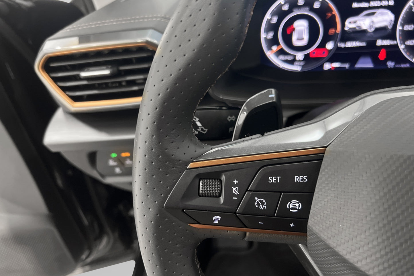 CUPRA Formentor 1.5 TSI 150hk Cockpit Carplay Keyless B-Kam