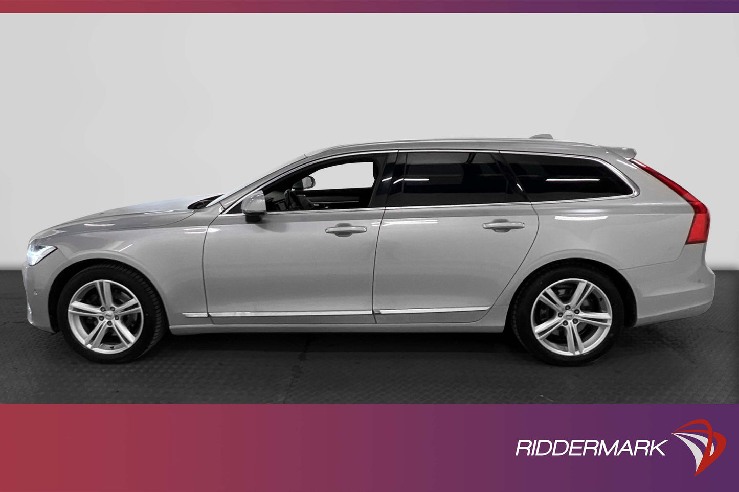 Volvo V90 D5 AWD Inscription Pano B&W 360° kamera Navi VOC