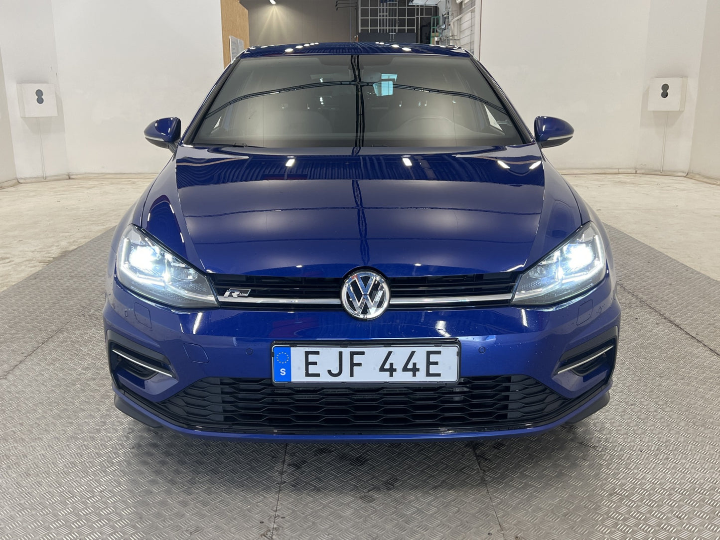 Volkswagen Golf 1.5 TSI 150hk R-line Cockpit Xenon 0.43L/Mil