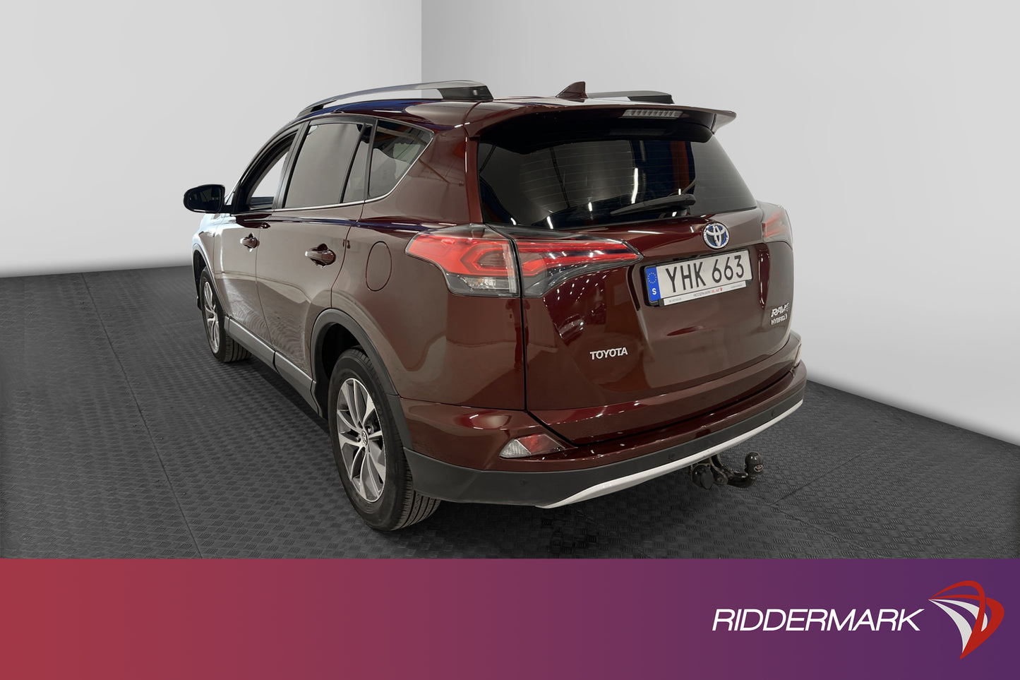 Toyota RAV4 Hybrid 2.5 AWD 197hk Navi 492kr Skatt 0,49L/mil