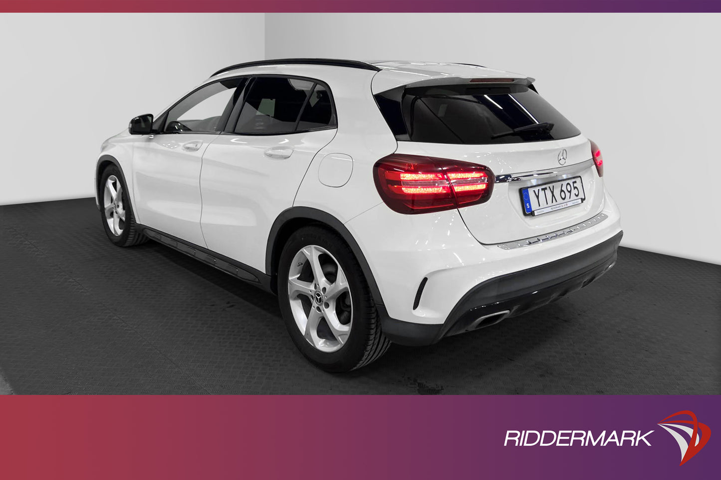 Mercedes-Benz GLA 200 d 136hk AMG Pano Halvskinn CarPlay