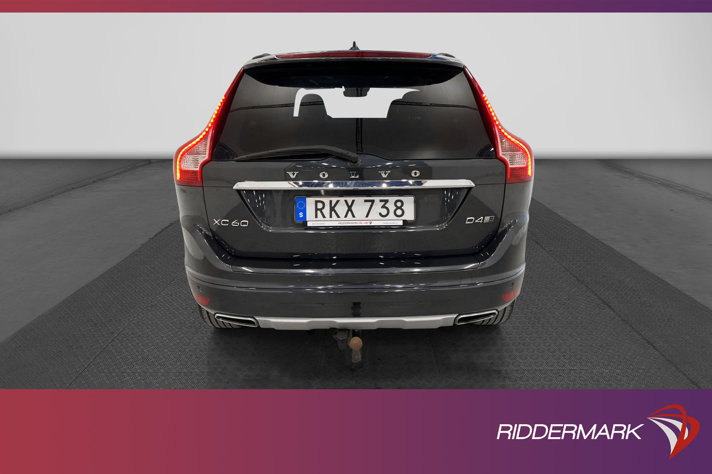 Volvo XC60 D4 AWD Classic Summum D-värm VOC Navi Skinn Drag