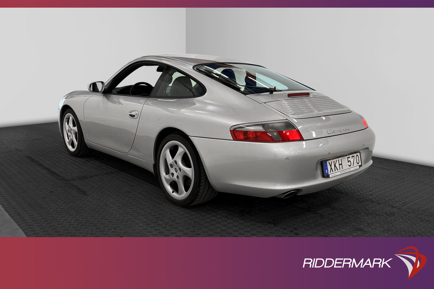 Porsche 911 996 Carrera 4 320hk Taklucka Navi Skinn Nyservad