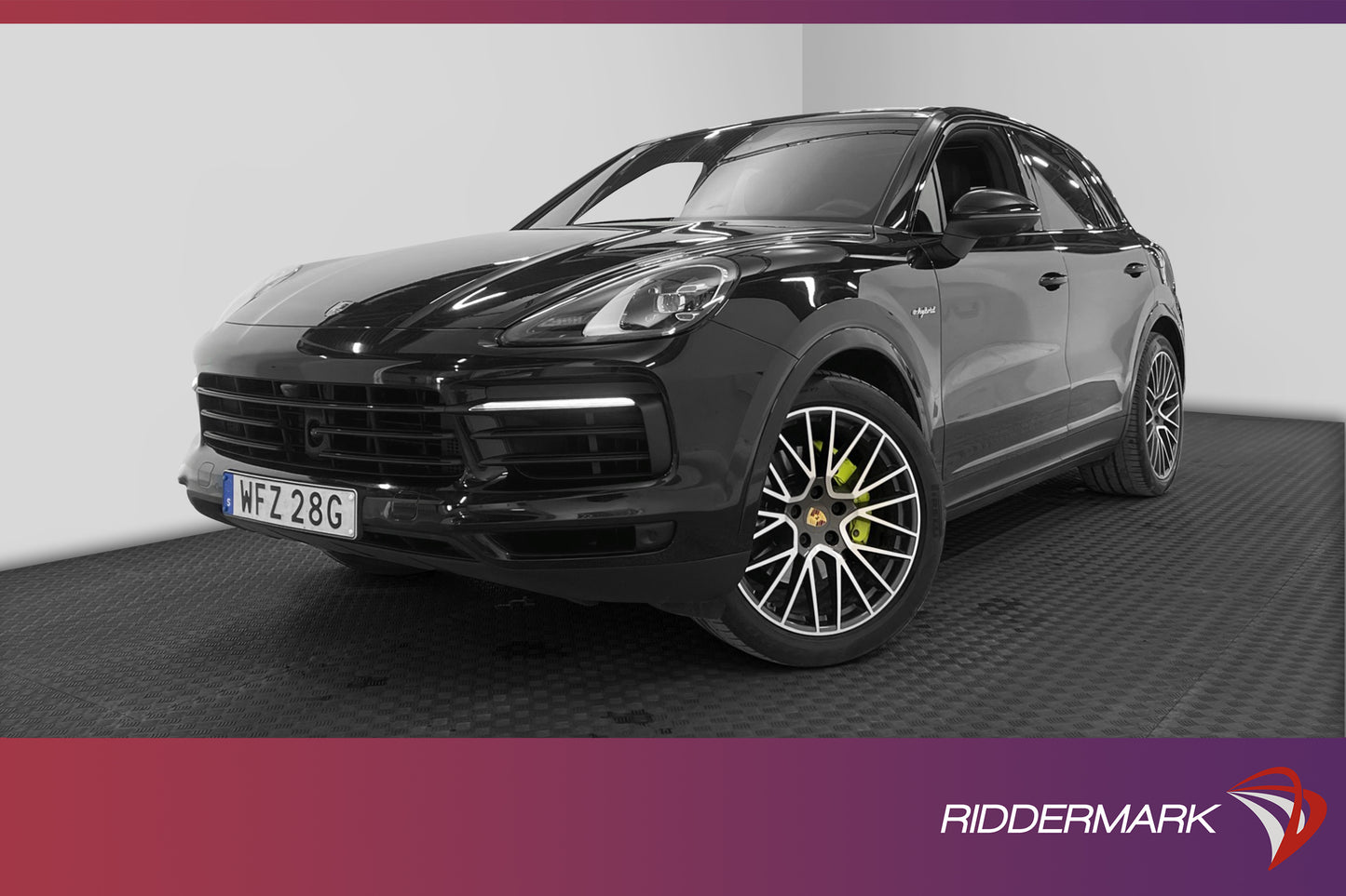 Porsche Cayenne E-Hybrid  Sport Chrono Pano 360° BOSE MOMS