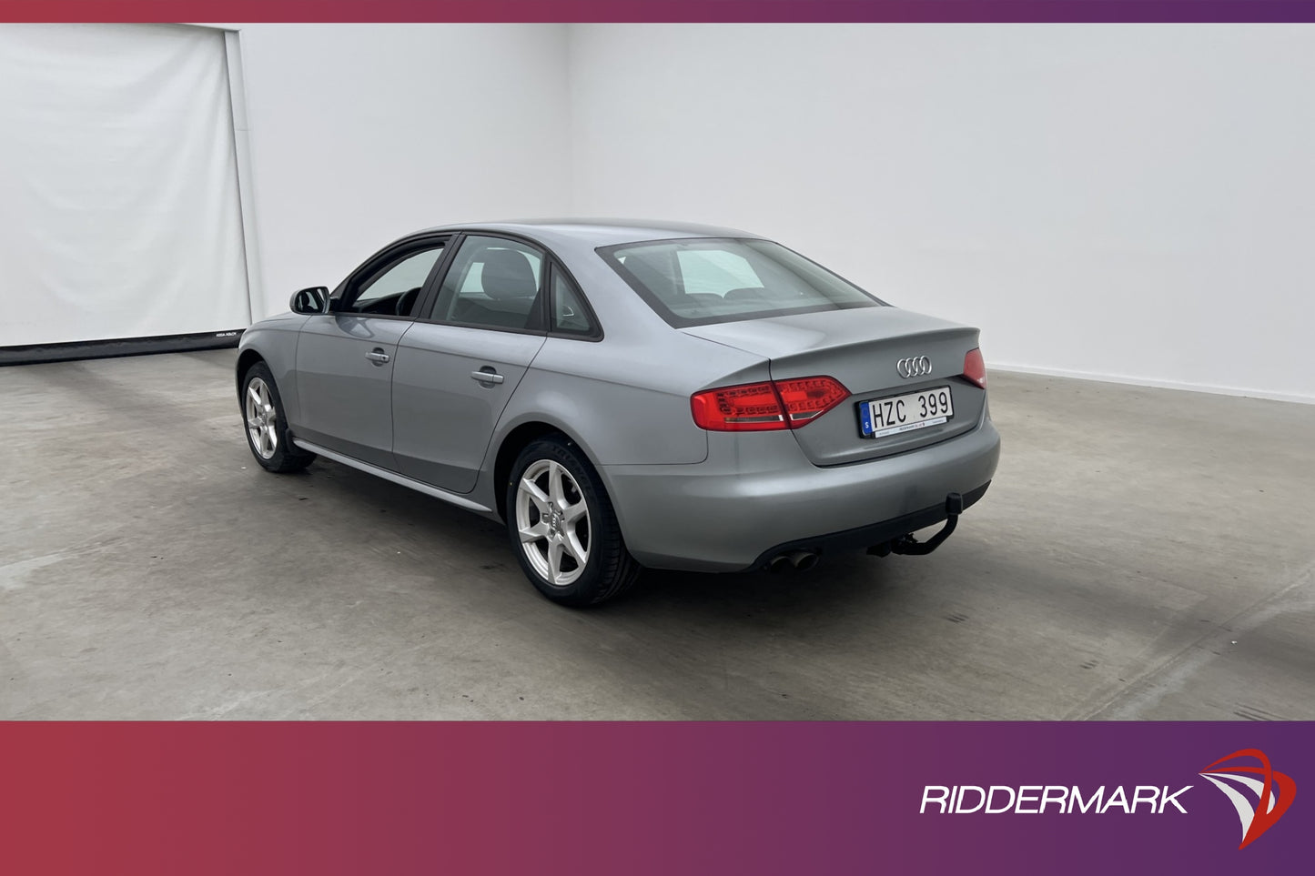 Audi A4 Sedan 2.0 TDI Quattro 143hk Dragkrok Välservad