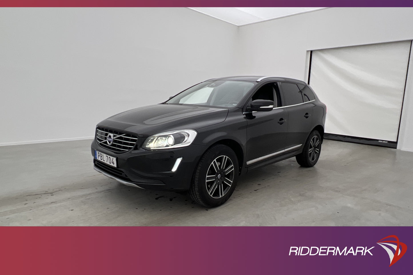 Volvo XC60 D4 AWD Summum VOC Navi Sensorer BLIS Drag