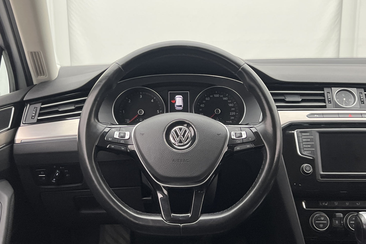 Volkswagen Passat 2.0 TDI 190hk Executive D-Värm Skinn B-Kam