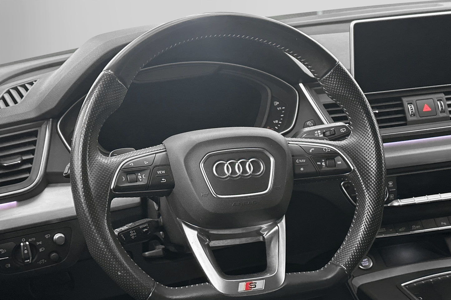 Audi Q5 55 TFSI e Quattro 367hk Full S-Line Cockpit HUD Moms