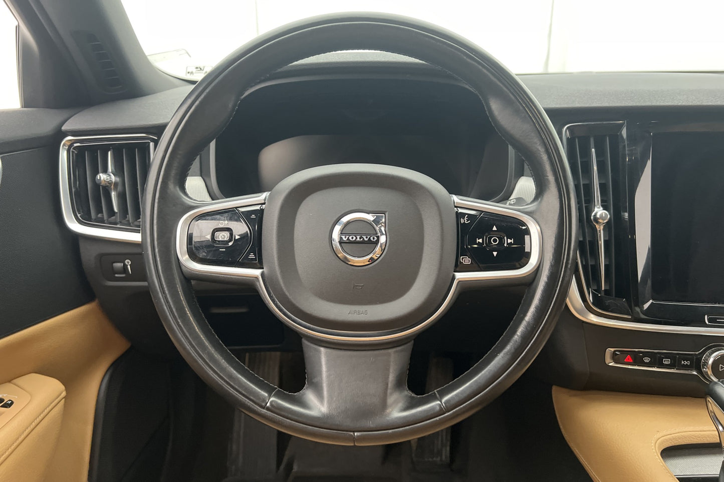 Volvo V90 D4 190hk Inscription VOC B-Kamera Navi D-Värmare