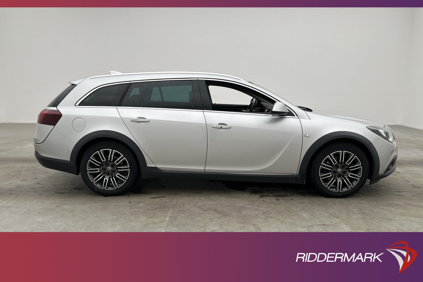 Opel Insignia Country Tourer 4x4 170hk Business Pano Drag