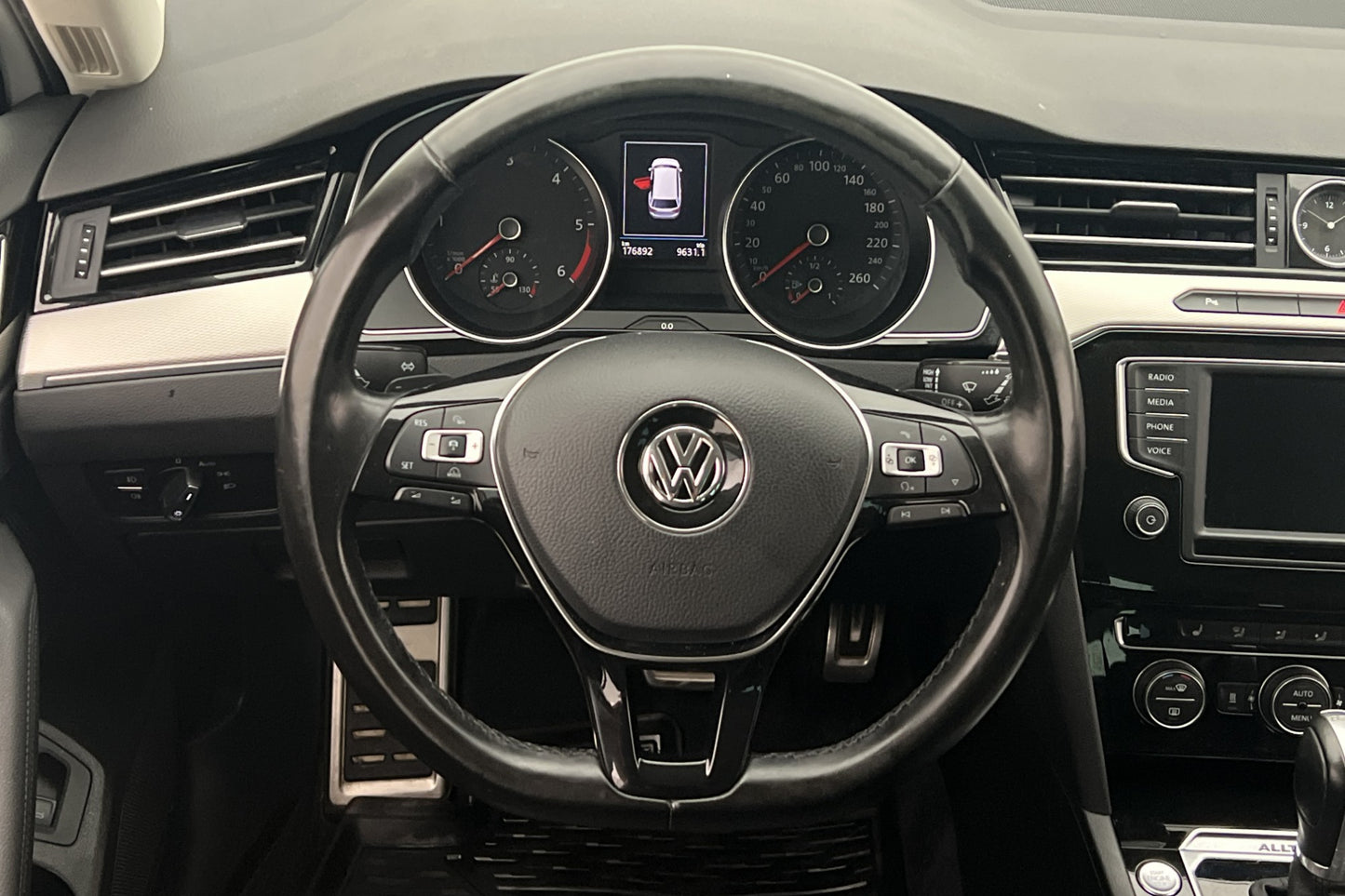 Volkswagen Passat Alltrack TDI 4M 190hk Executive Värm Drag