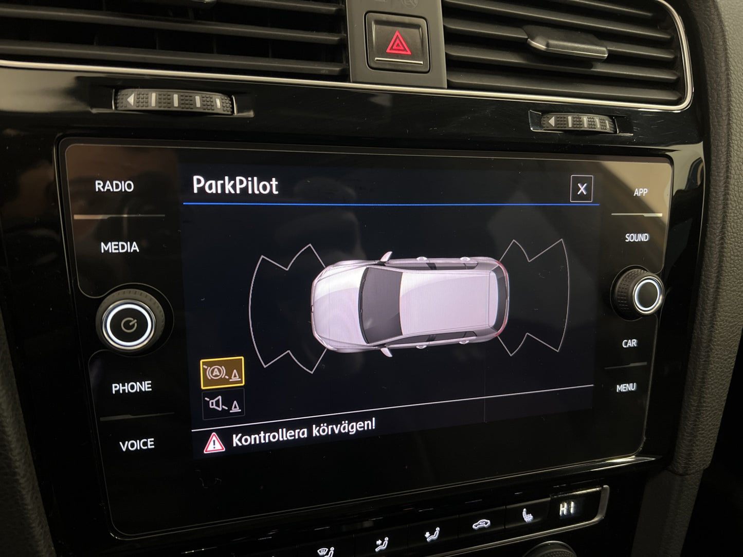 Volkswagen Golf R 4M DSG 310hk Dynaudio Cockpit Välservad