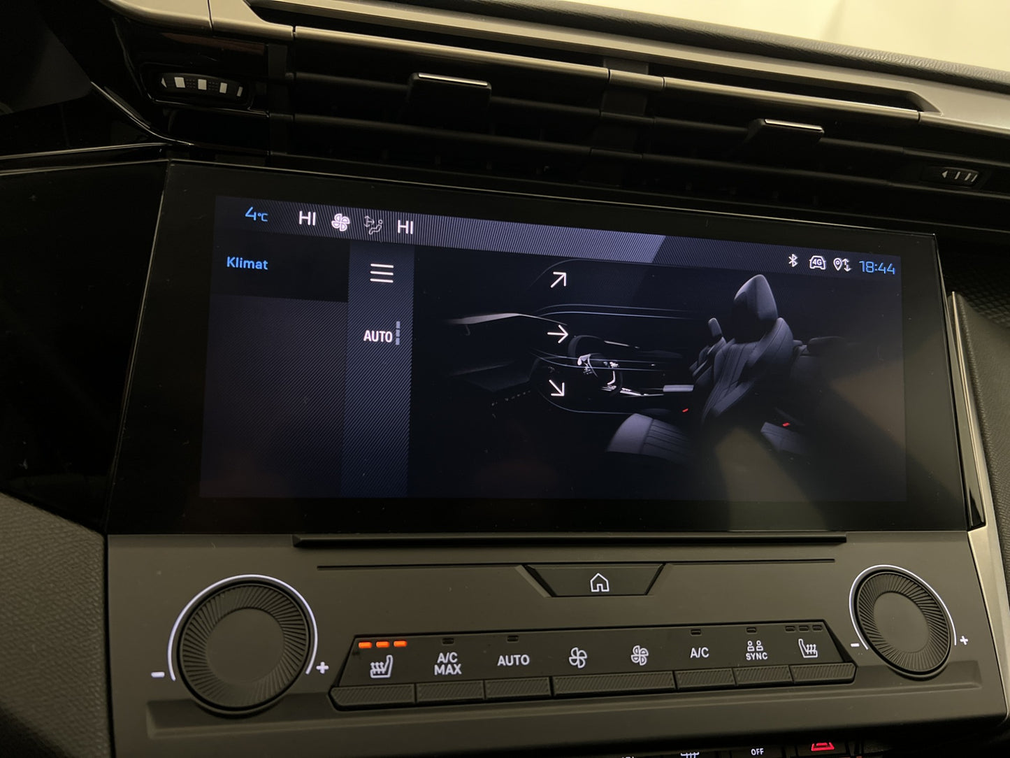 Peugeot 308 1.2 PureTech 130hk Active Cockpit CarPlay Moms