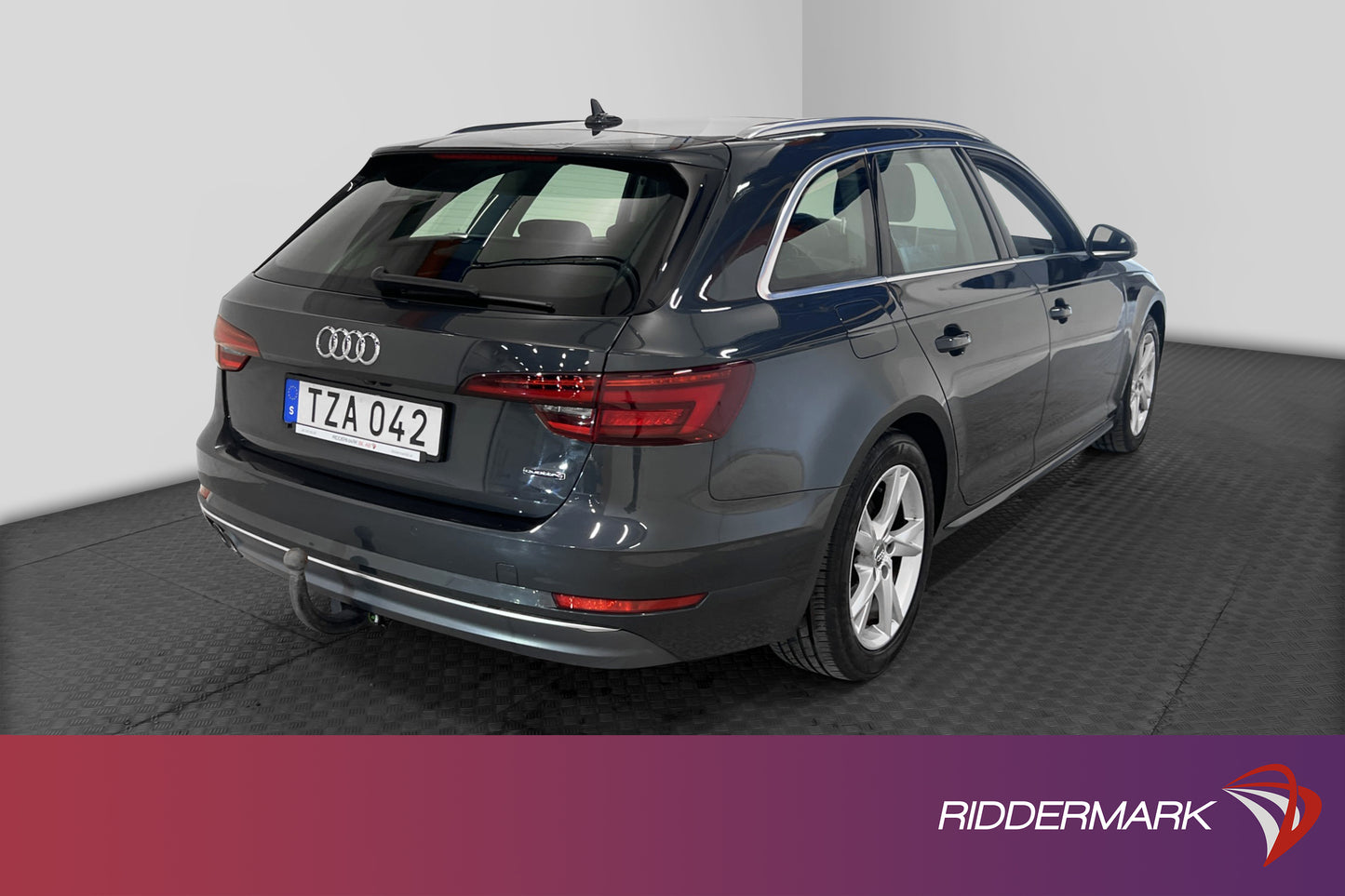 Audi A4 Avant 2.0 TDI quattro Proline Cockpit Pano B-Kamera