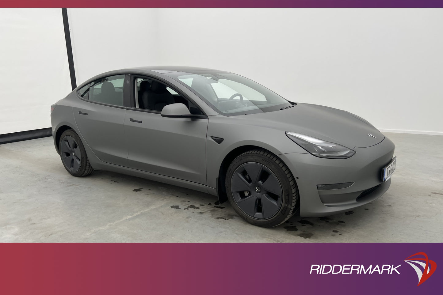 Tesla Model 3 Long Range AWD 440hk Svensksåld AP Drag