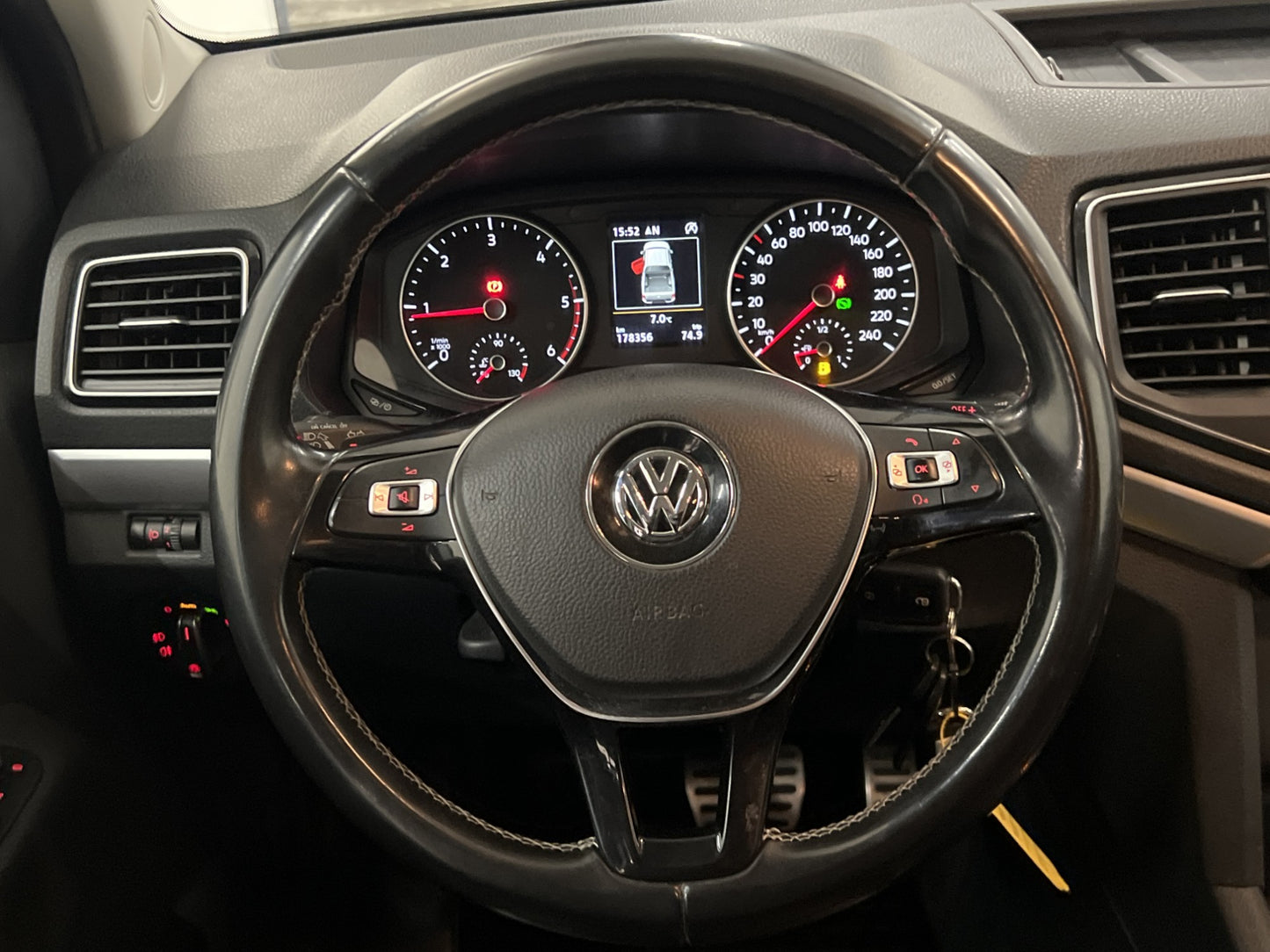 Volkswagen Amarok  Aventura 3.0 4M Värmare Drag Diff Moms