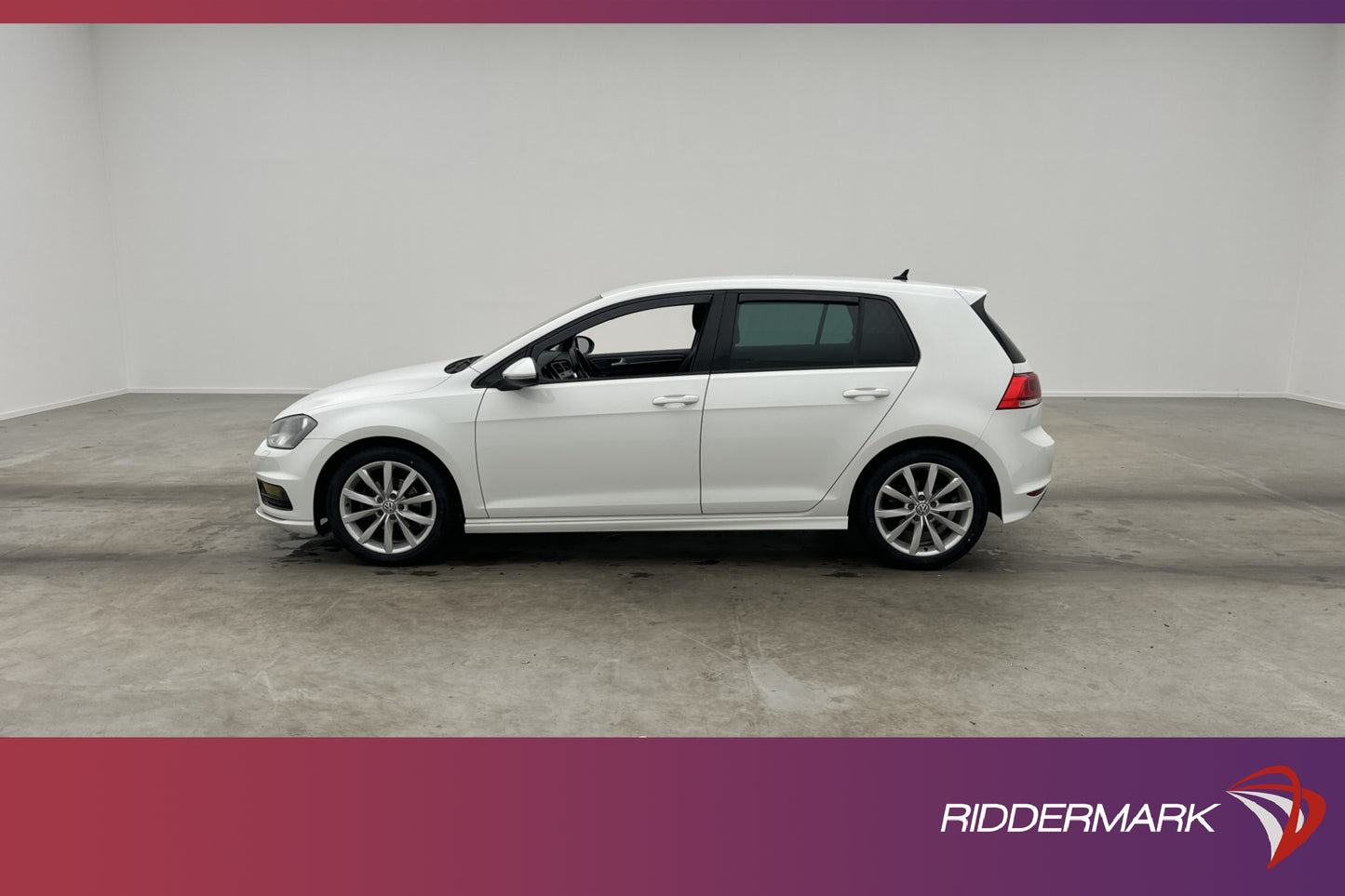 Volkswagen Golf 1.4 TSI 150hk R-Line CarPlay Adp-Farthållare