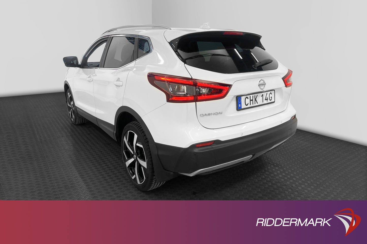 Nissan Qashqai 1.3 DIG-T 140hk Tekna Pano Navi 360 Kamera