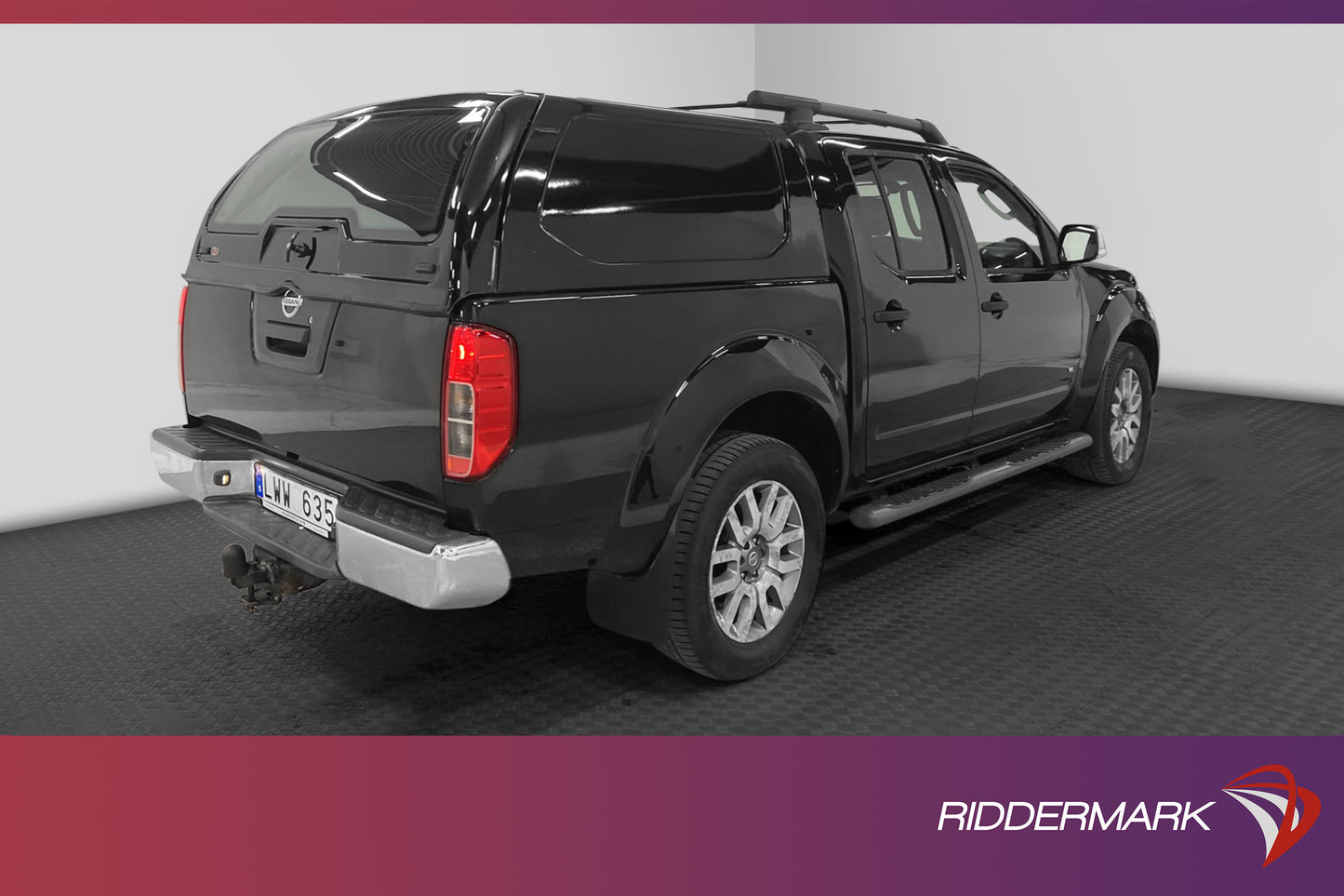 Nissan Navara 3.0dCi 4x4 231hk Skinn Dragkrok Taklucka Kåpa