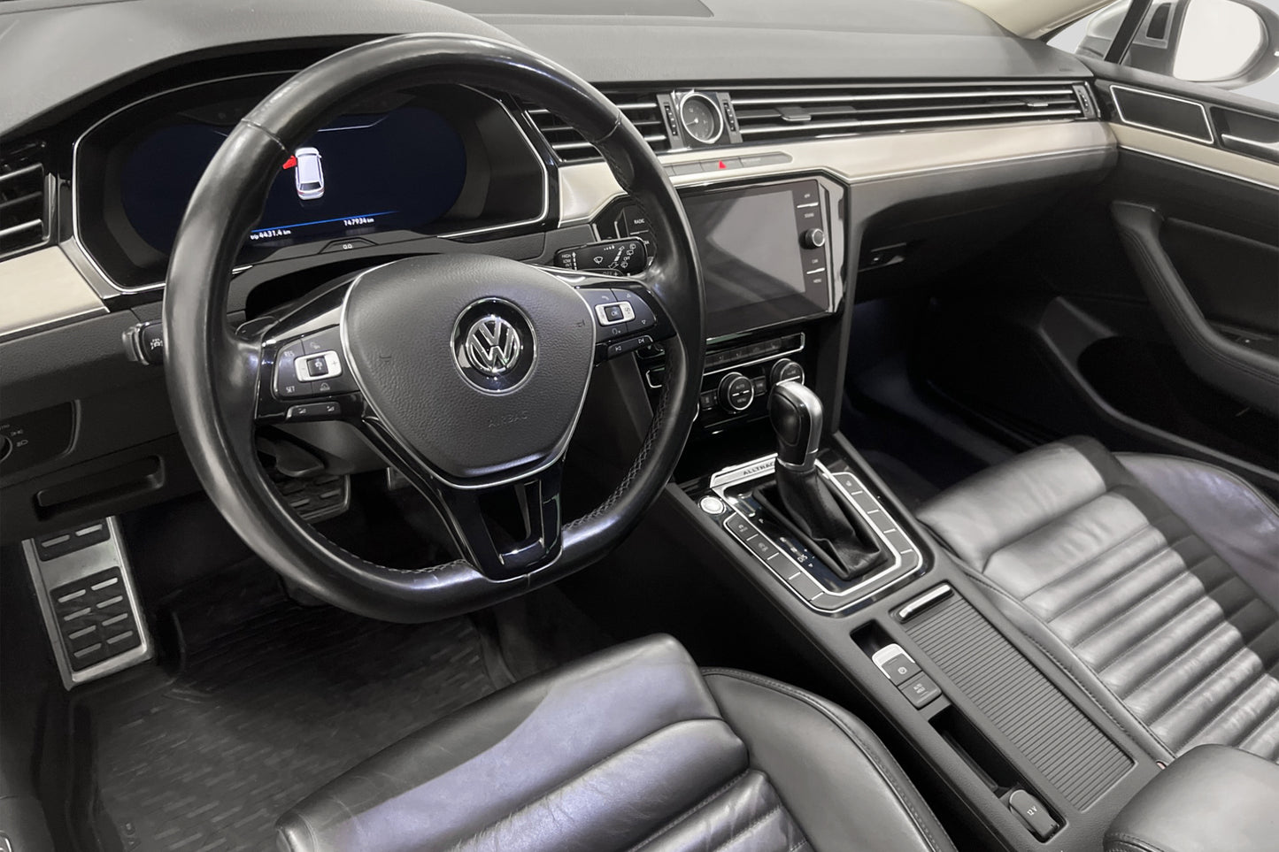 Volkswagen Passat Alltrack 220hk 4M Cockpit Skinn B-Värmare