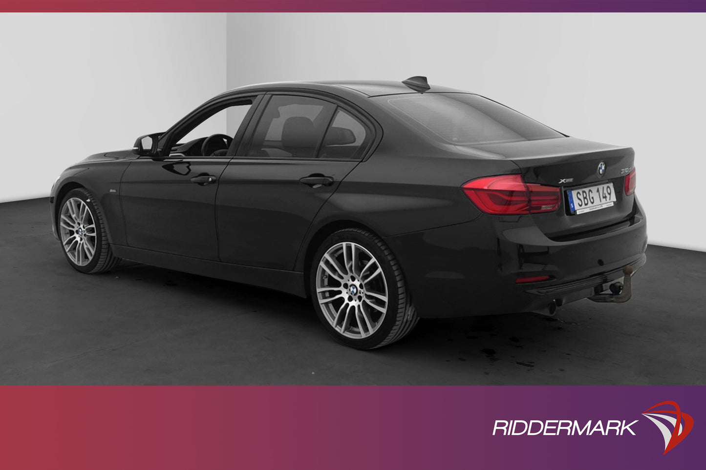 BMW 318 d xDrive Sedan 150hk Sport line HiFi Navi Värm Drag