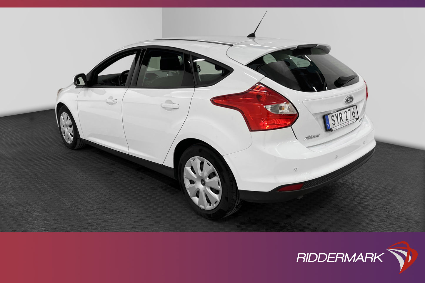 Ford Focus 1.0 EcoBoost 100hk M-värmare P-sensorer LÅGAMIL