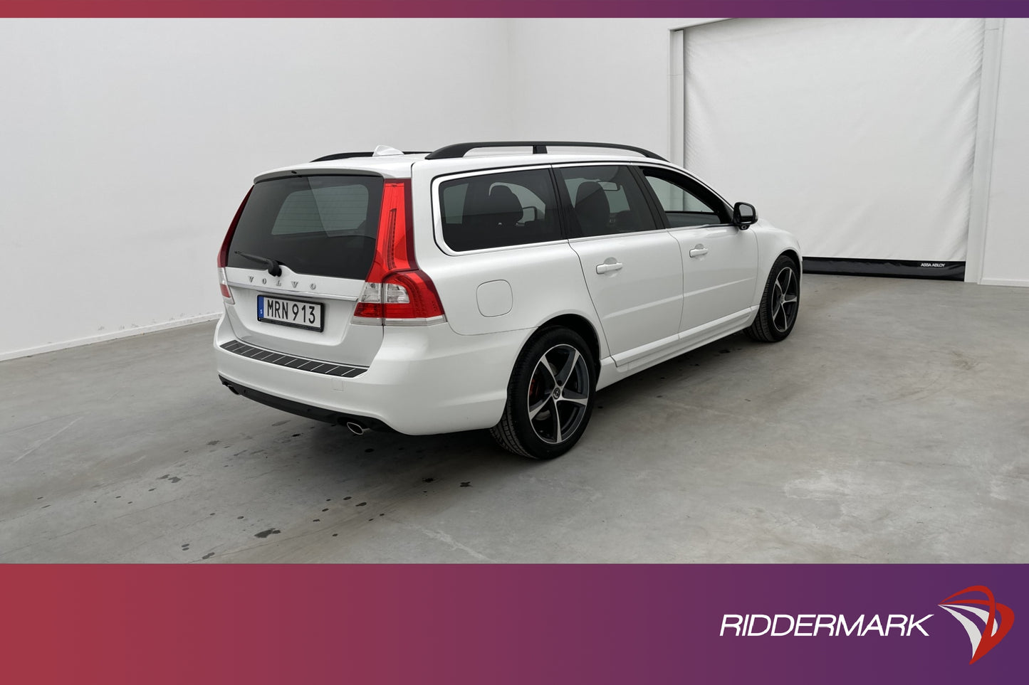 Volvo V70 D4 181hk Momentum VOC D-Värmare T-Lucka Navi