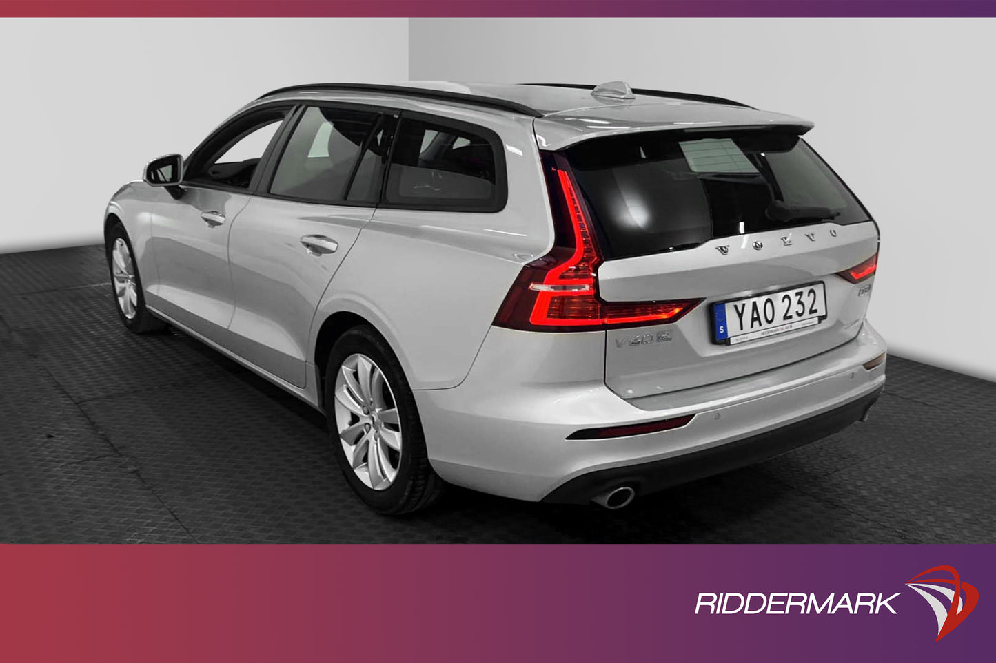 Volvo V60 D3 150hk AWD Momentum D-Värmare VOC B-Kamera Navi