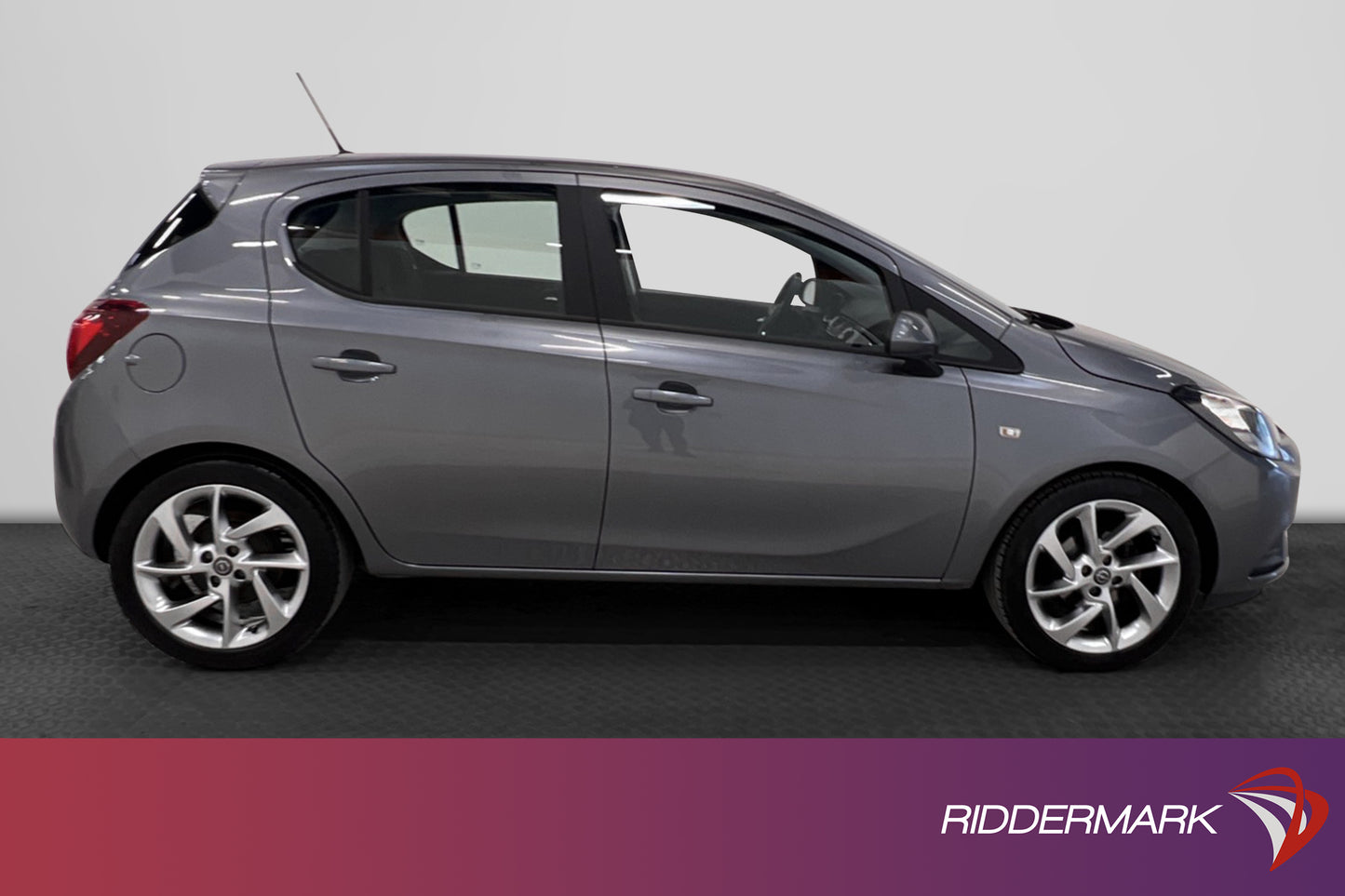 Opel Corsa 5-dörrar 1.4 90HK Carplay PDC 0,44l/mil