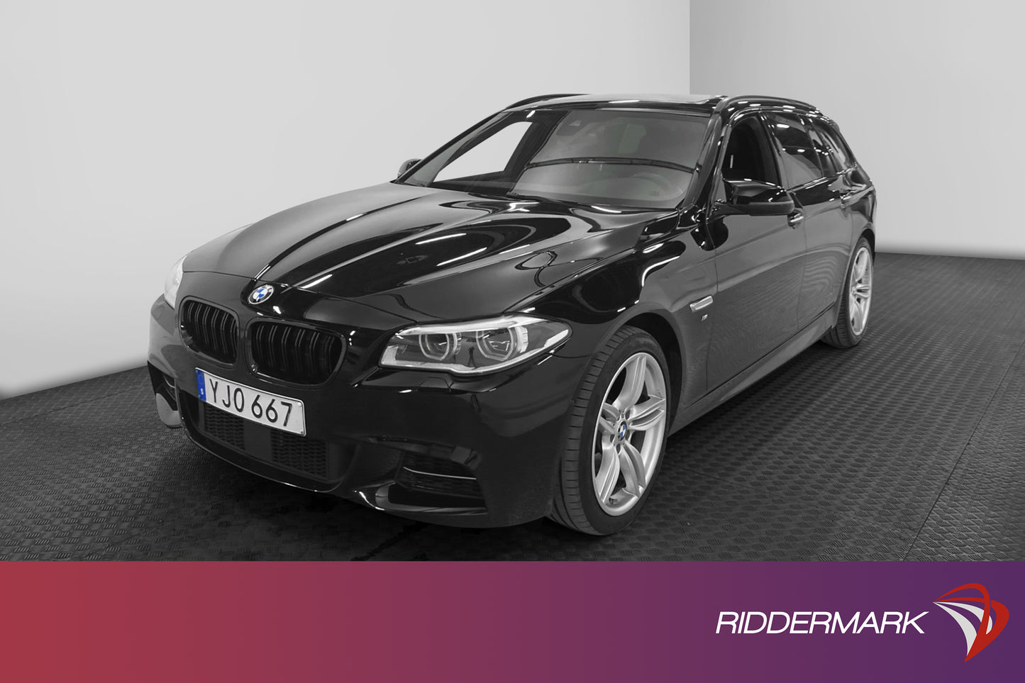 BMW 530d 258hk xDrive M Sport Pano HUD H/K Dvärm Navi Kamera