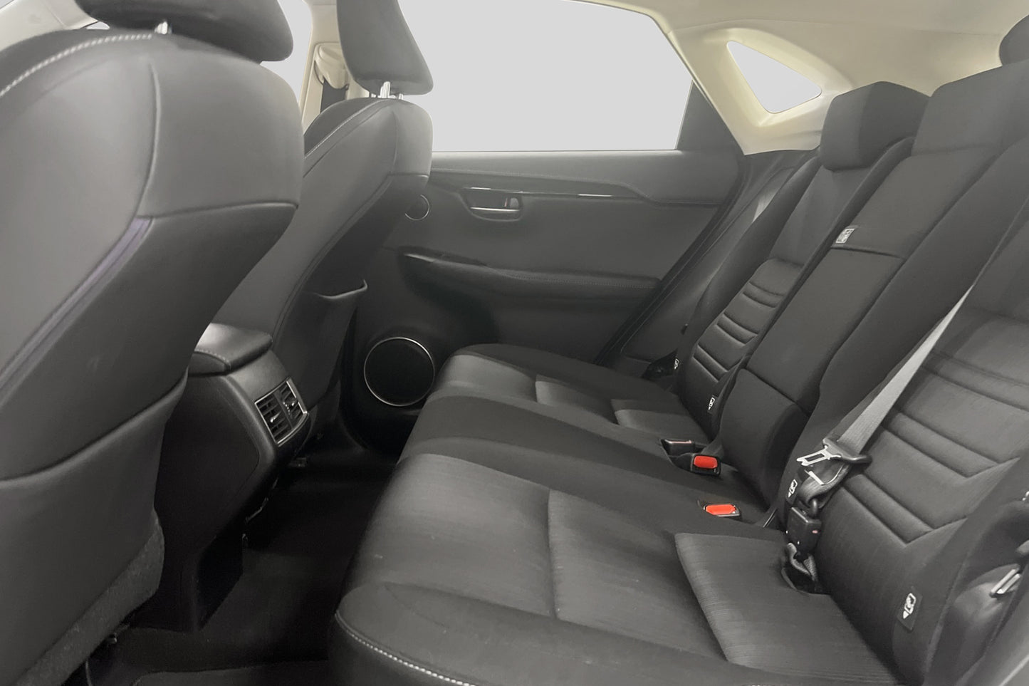 Lexus NX 300h AWD 2.5 197hk Comfort Backkamera Välservad