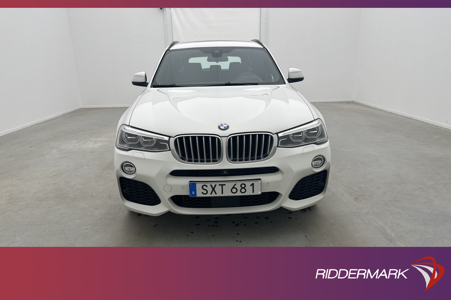 BMW X3 xDrive30d 258hk M Sport Värm Pano B-Kam HuD Navi Drag