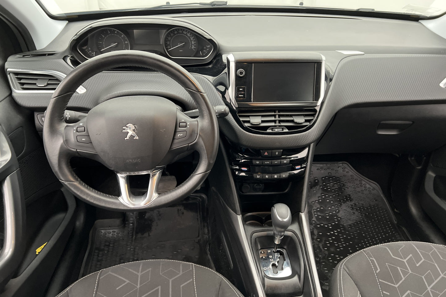 Peugeot 2008 1.2 e-THP 110hk Active Välservad 0.48L/Mil