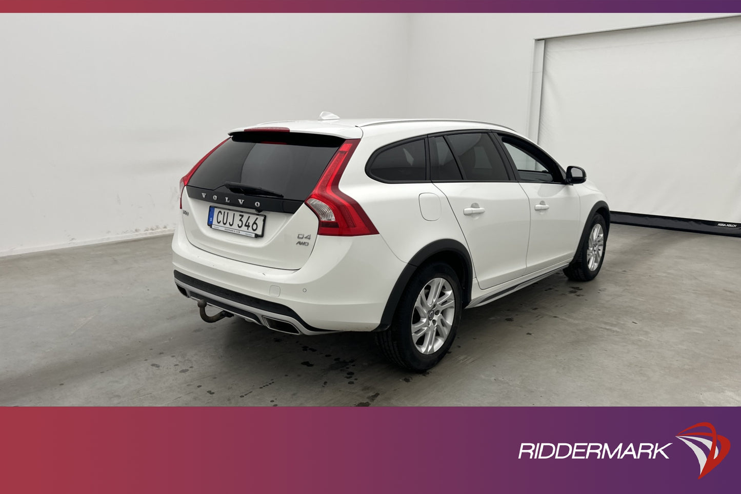 Volvo V60 Cross Country D4 AWD Momentum VOC Kamera Navi Drag