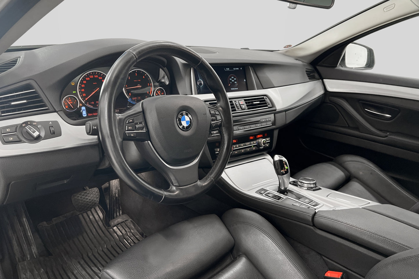 BMW 520d xDrive Kamera Drag Skinn Navigation Välservad