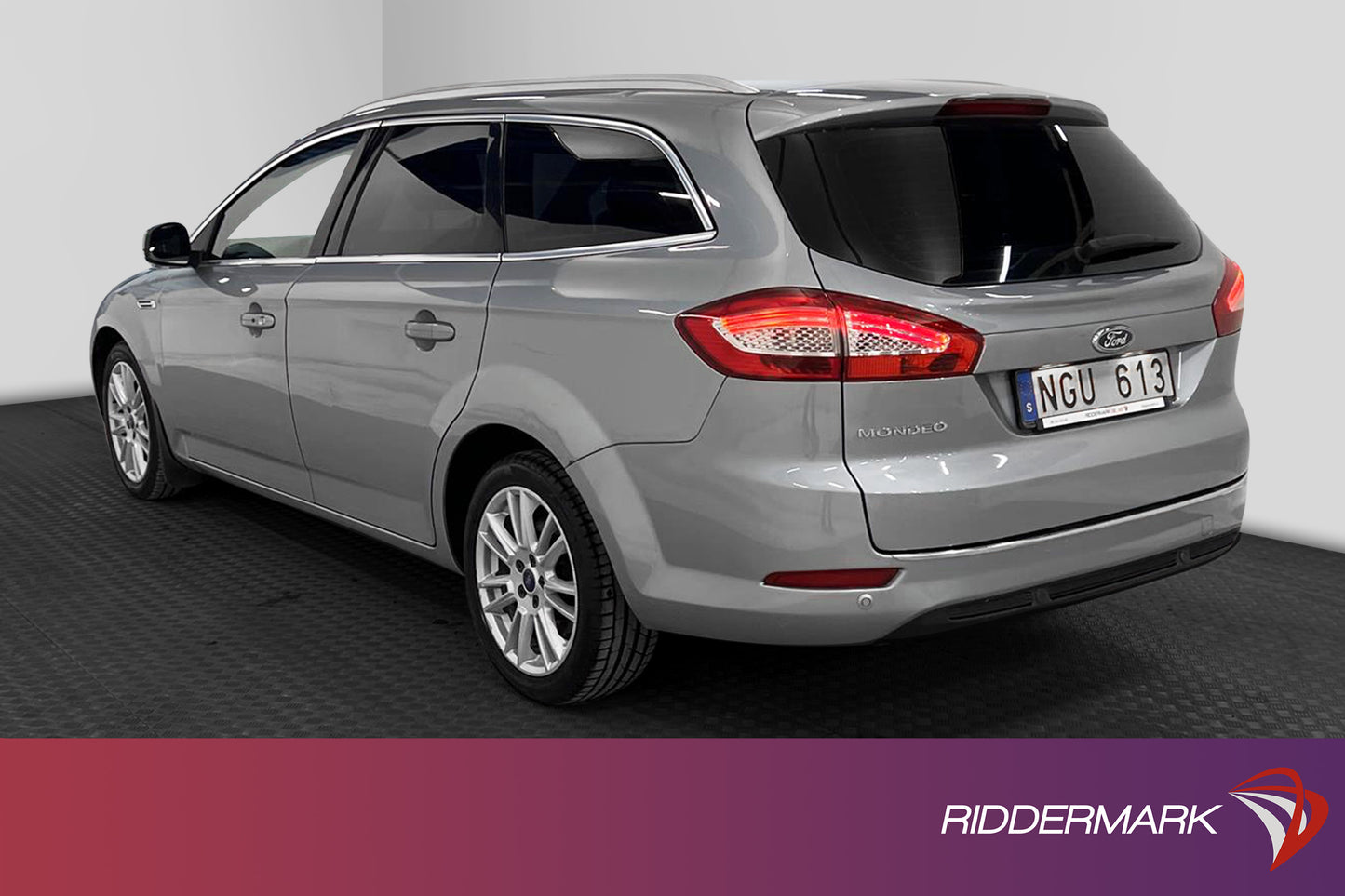 Ford Mondeo 2.0 TDCi 140hk D-värme Skinn P-sensorer Nyservad