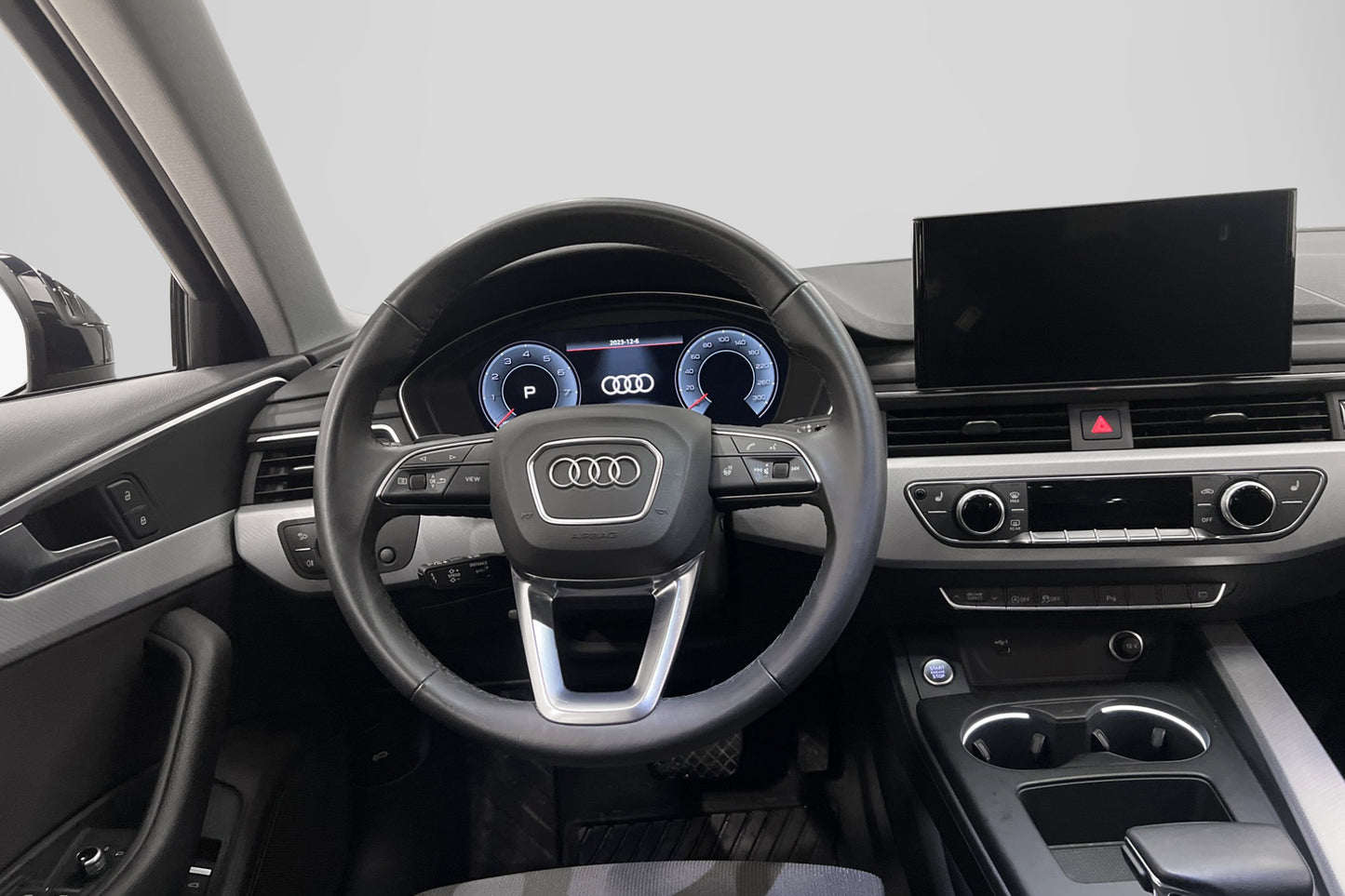 Audi A4 40 TFSI Q 204hk Cockpit Matrix Värm Kamera Drag MOMS