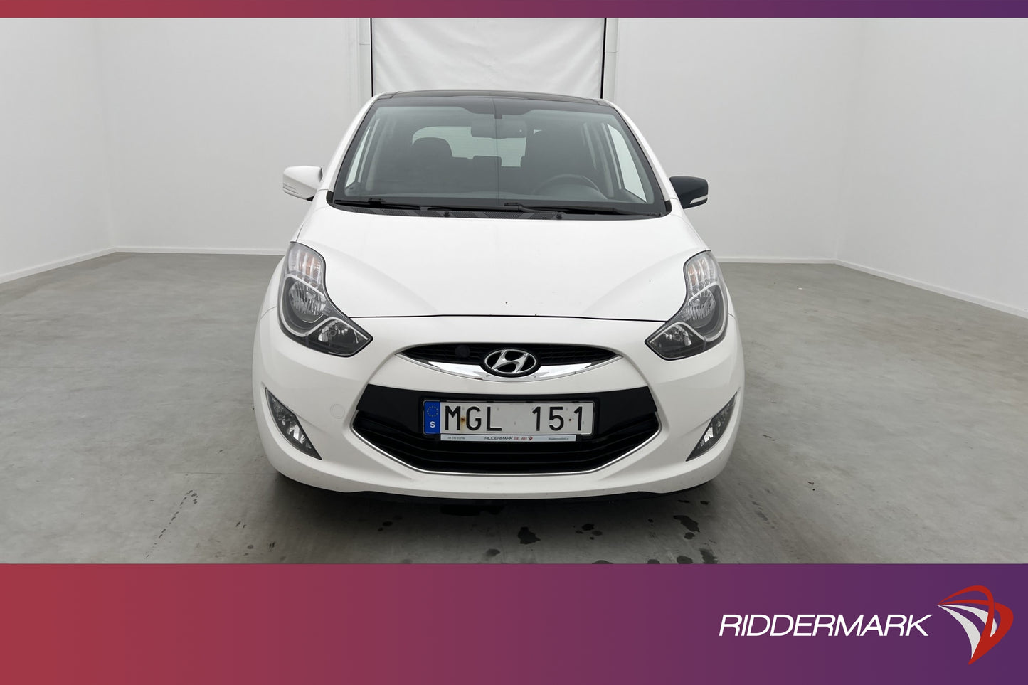 Hyundai ix20 125hk ComfortPlus Två-Brukare Panorama Sensorer