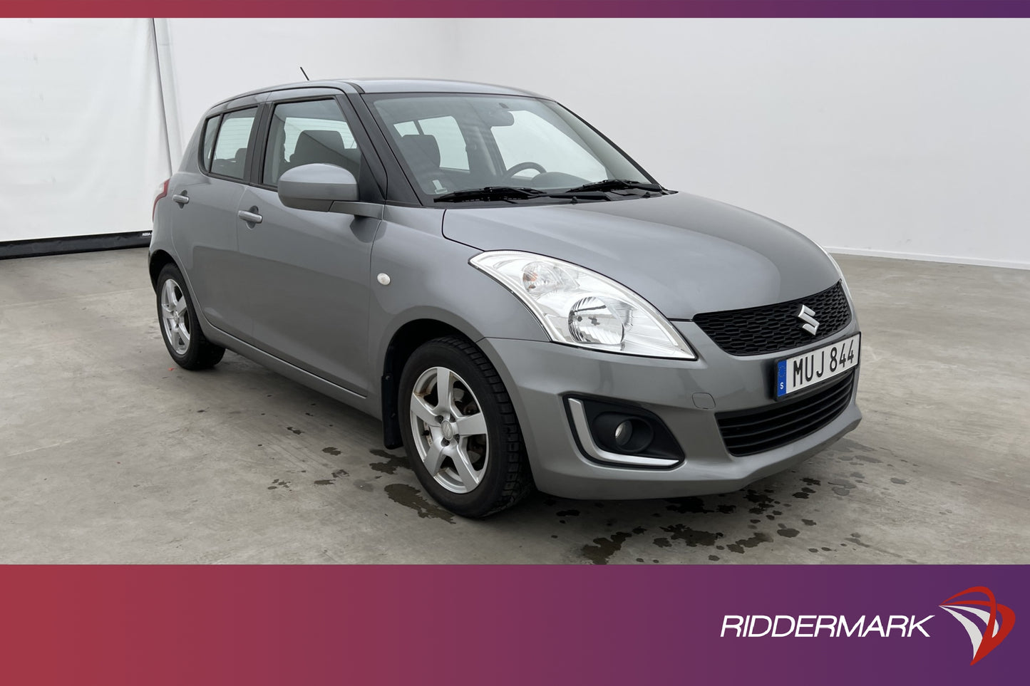 Suzuki Swift 1.2 VVT 94hk 470:-/skatt 5689 mil Få brukare