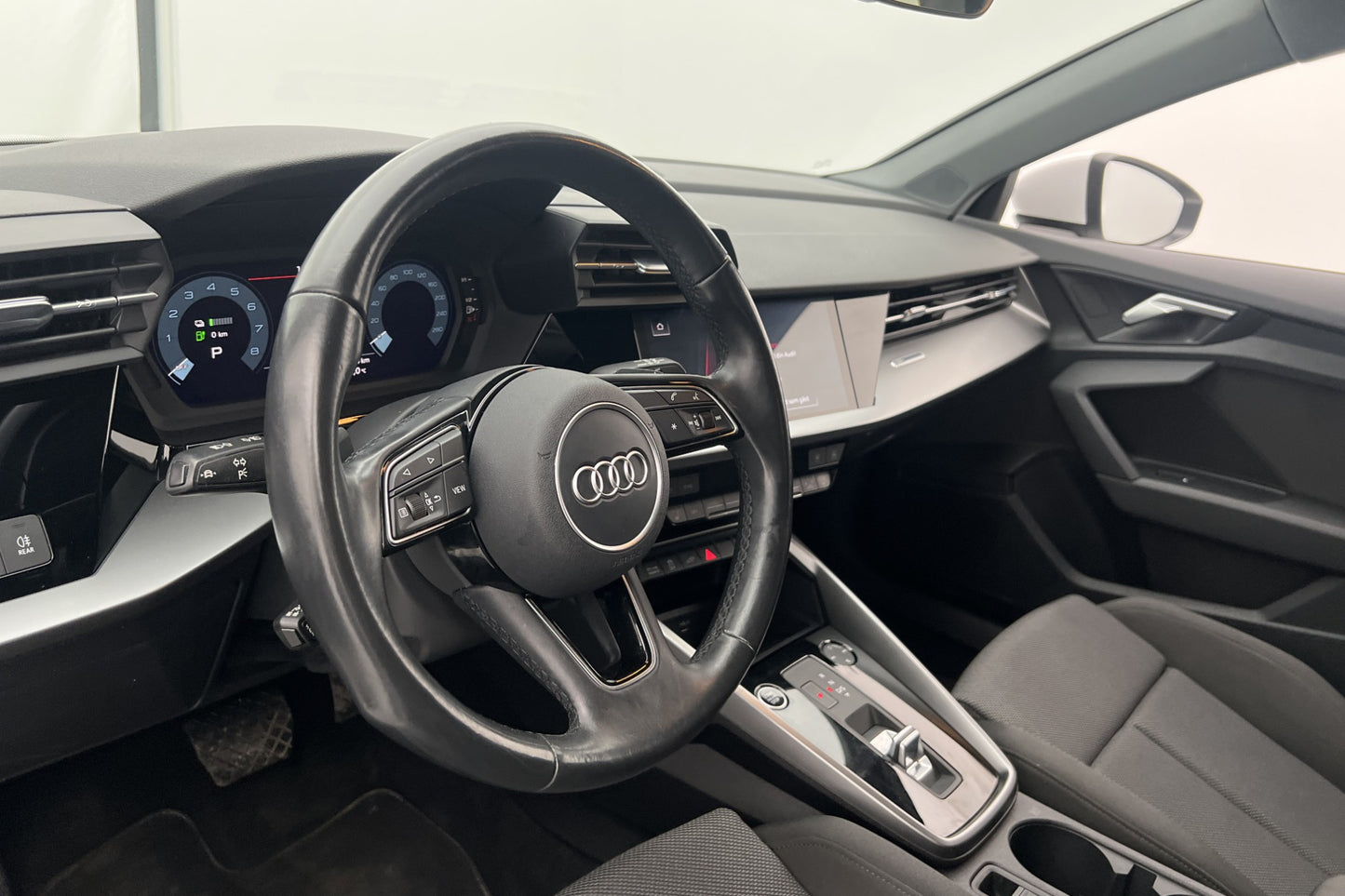 Audi A3 45 TFSI e 245hk S-Line Drag Cockpit Välservad MOMS