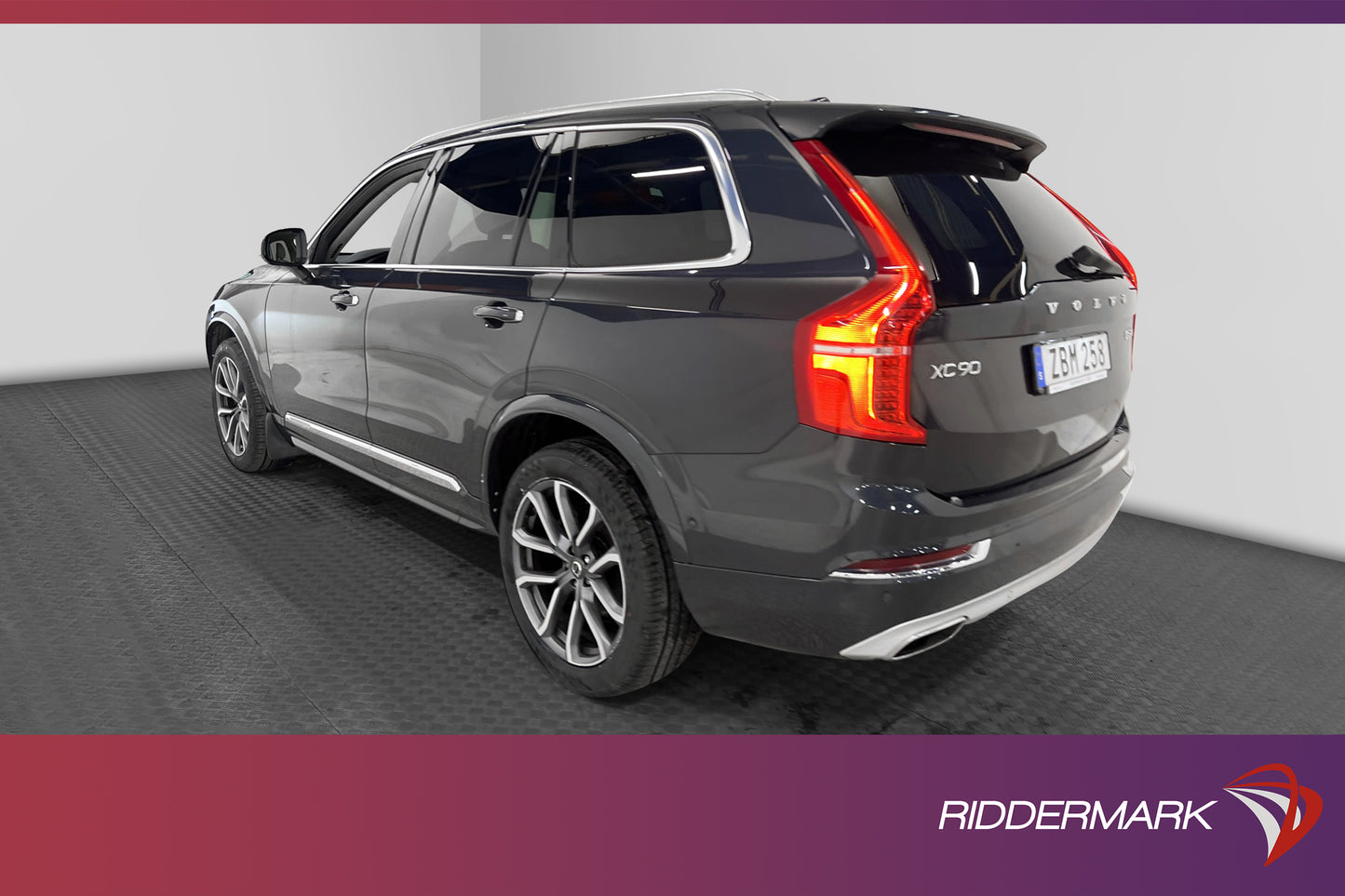 Volvo XC90 D5 AWD 235hk Inscription VOC Värm Skinn Välservad