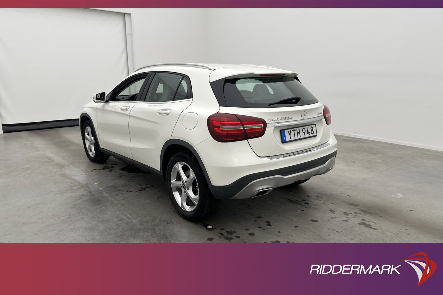 Mercedes-Benz GLA 200 d 4M 136hk Progressive Värmare Välserv