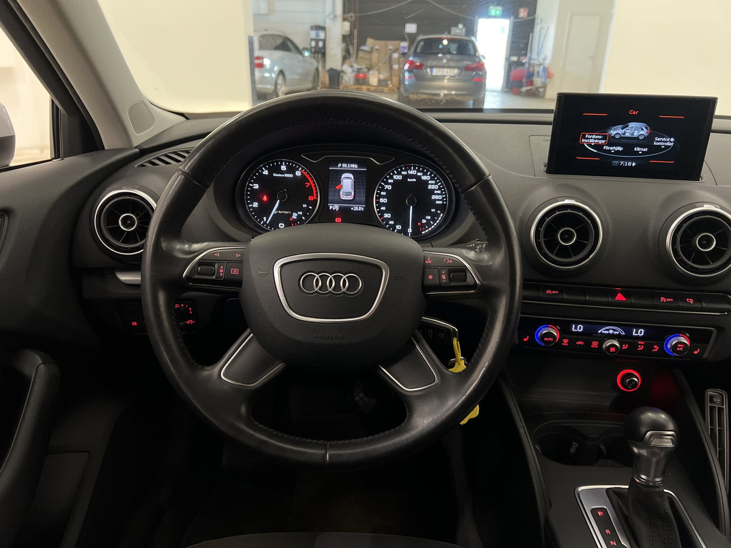 Audi A3 1.4 TFSI g-tron 110hk Attraction Värmare Farthållare