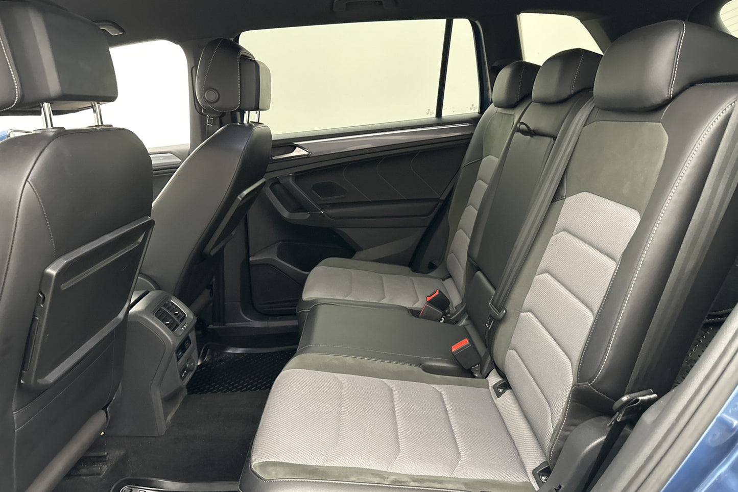 Volkswagen Tiguan Allspace 2.0 TDI 4M R-Line Cockpit D-Värm