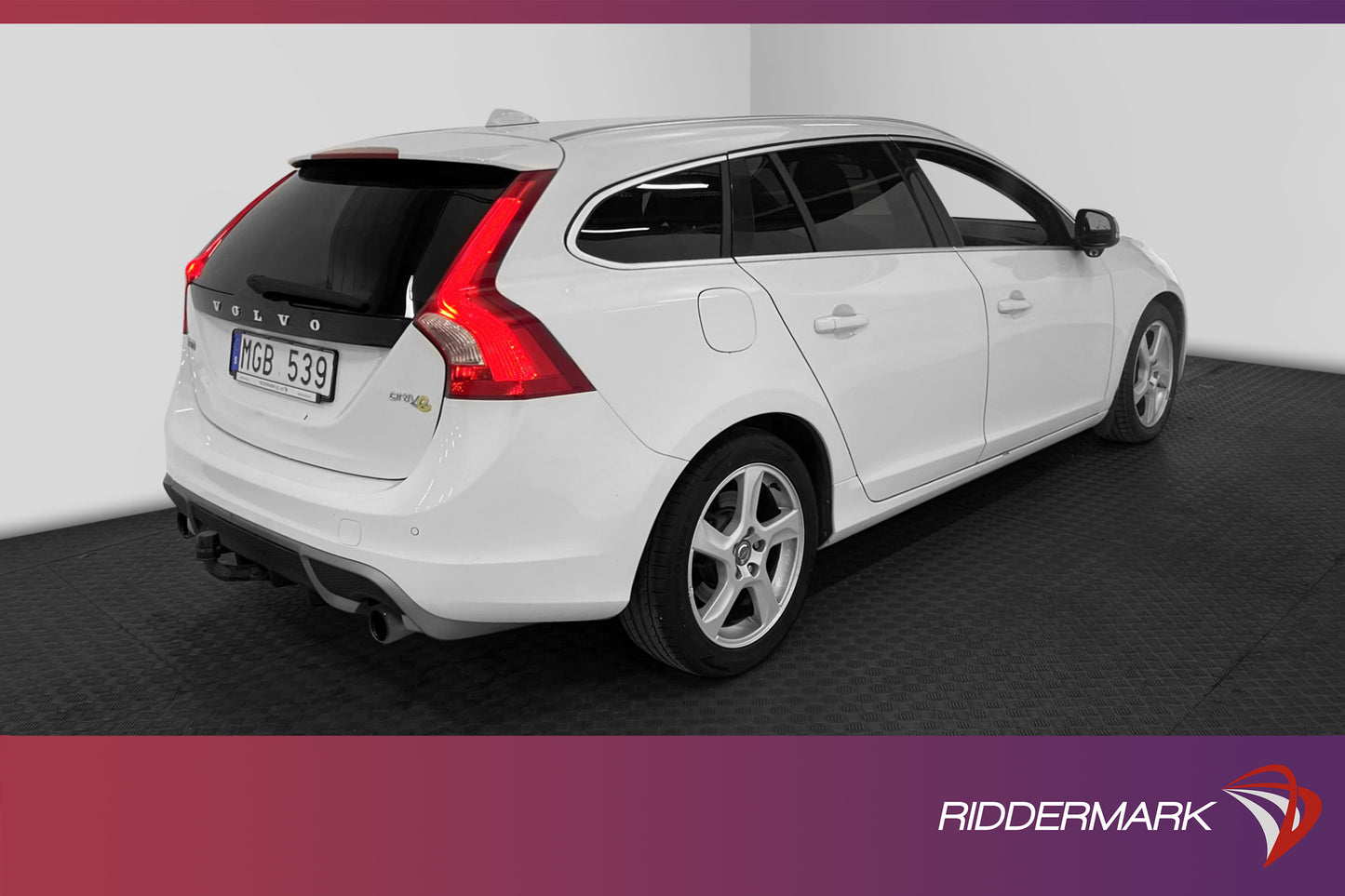 Volvo V60 D2 115hk R-Design Värmare Blis Skinn Navi Drag