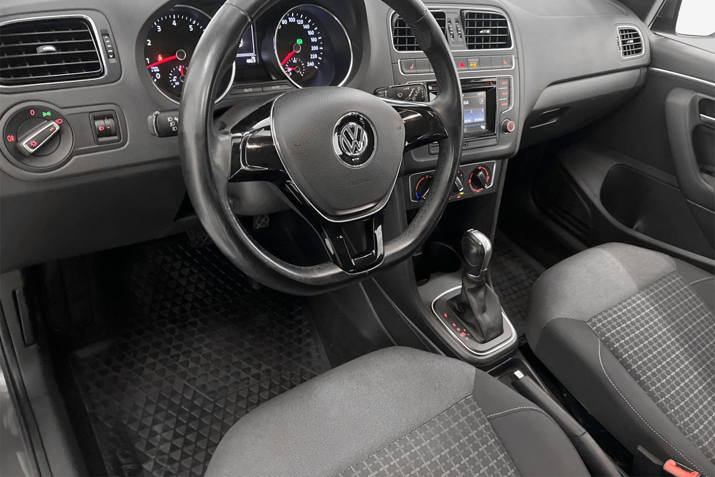 Volkswagen Polo 1.2 TSI DSG Välservad Bluetooth Touchskärm