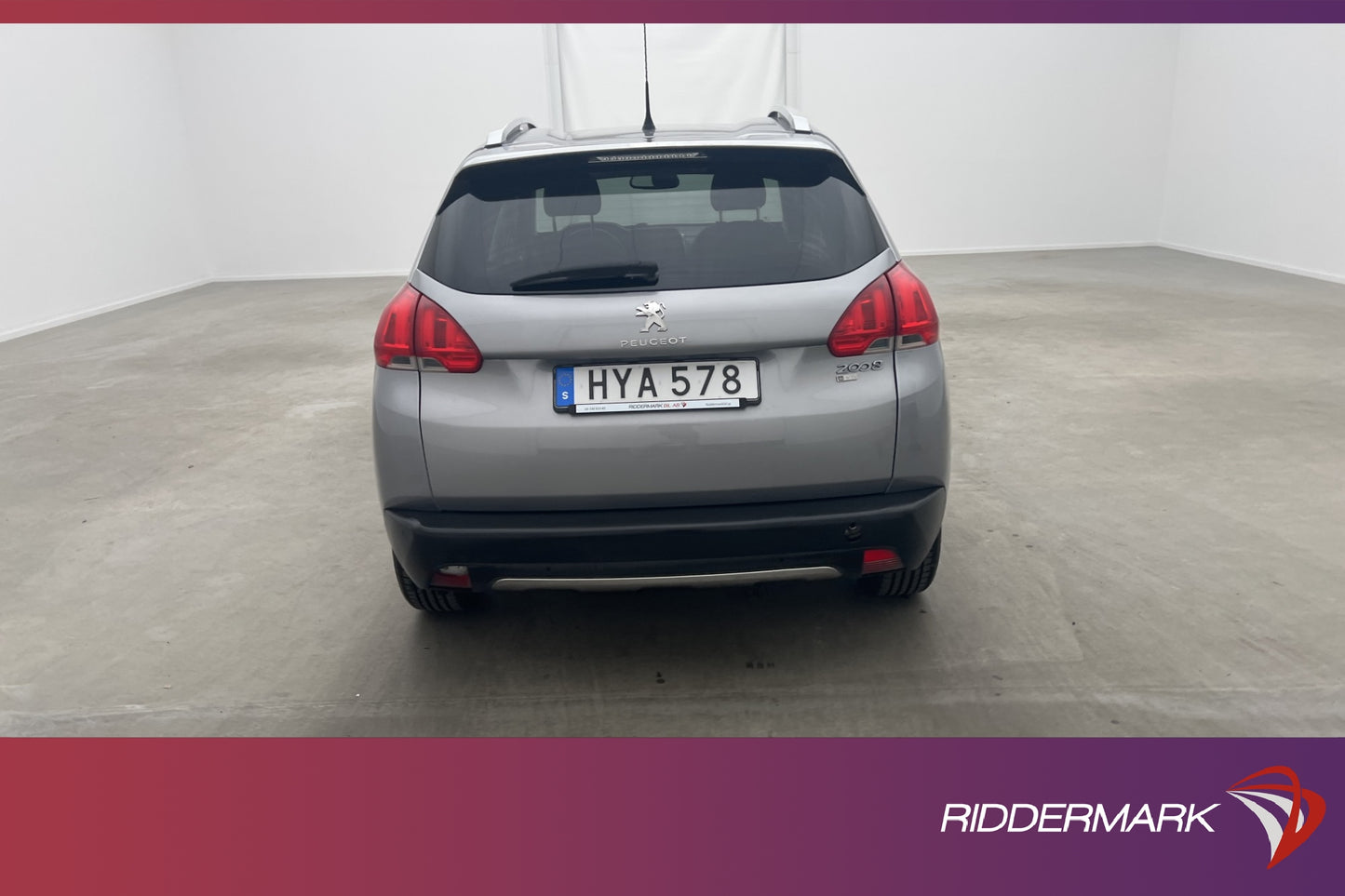 Peugeot 2008 1.2 VTi 82hk Allure Pano Sensorer Välservad